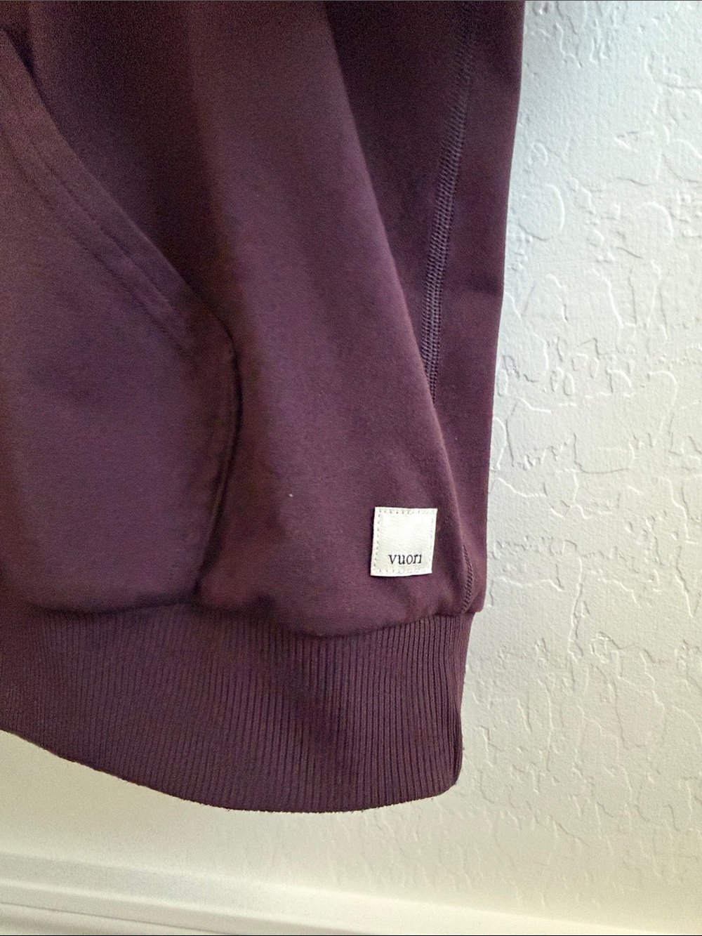 Vuori Halo Modern Full Zip Hoodie Raisin Size Small - Picture 8 of 9